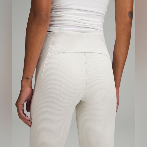 NWT- Lululemon Ribbed Softstreme Zip-Leg HR Crop 25" in white, size 10. - Picture 4 of 10